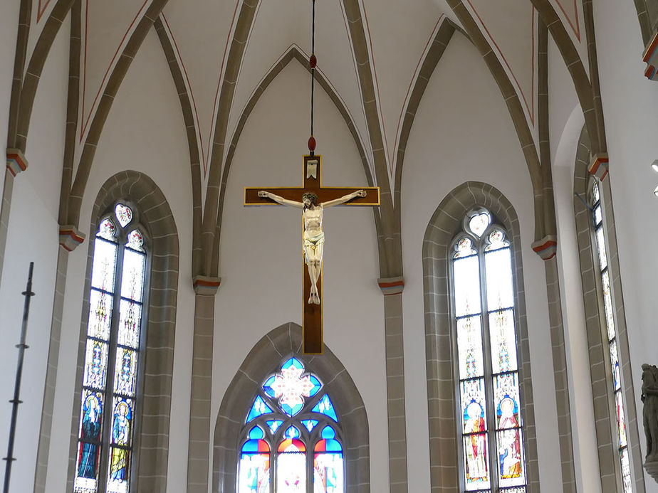 Das Gerüst ist in der Stadtpfarrkirche abgebaut (Foto: Karl-Franz Thiede)